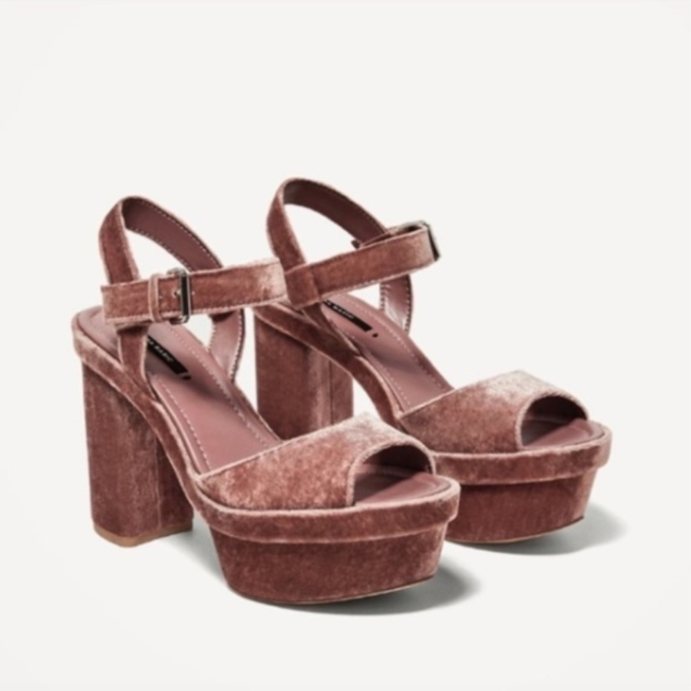 Zara Basic Velvet Platform Platform Sandal NWT